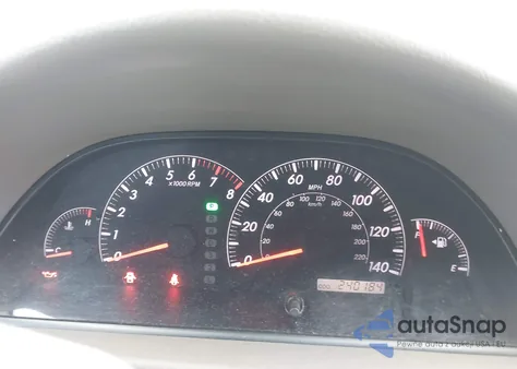 2005 Toyota Camry Le z USA, uszkodzony, nr VIN 4T1BE32KX5U408642